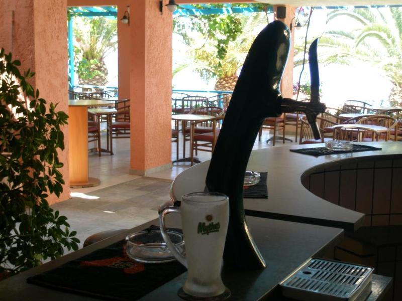 Artemis Hotel Agios Stefanos  Bagian luar foto